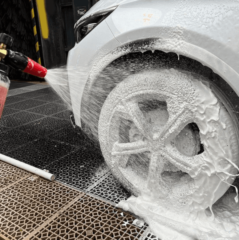 Wheel & tire finish